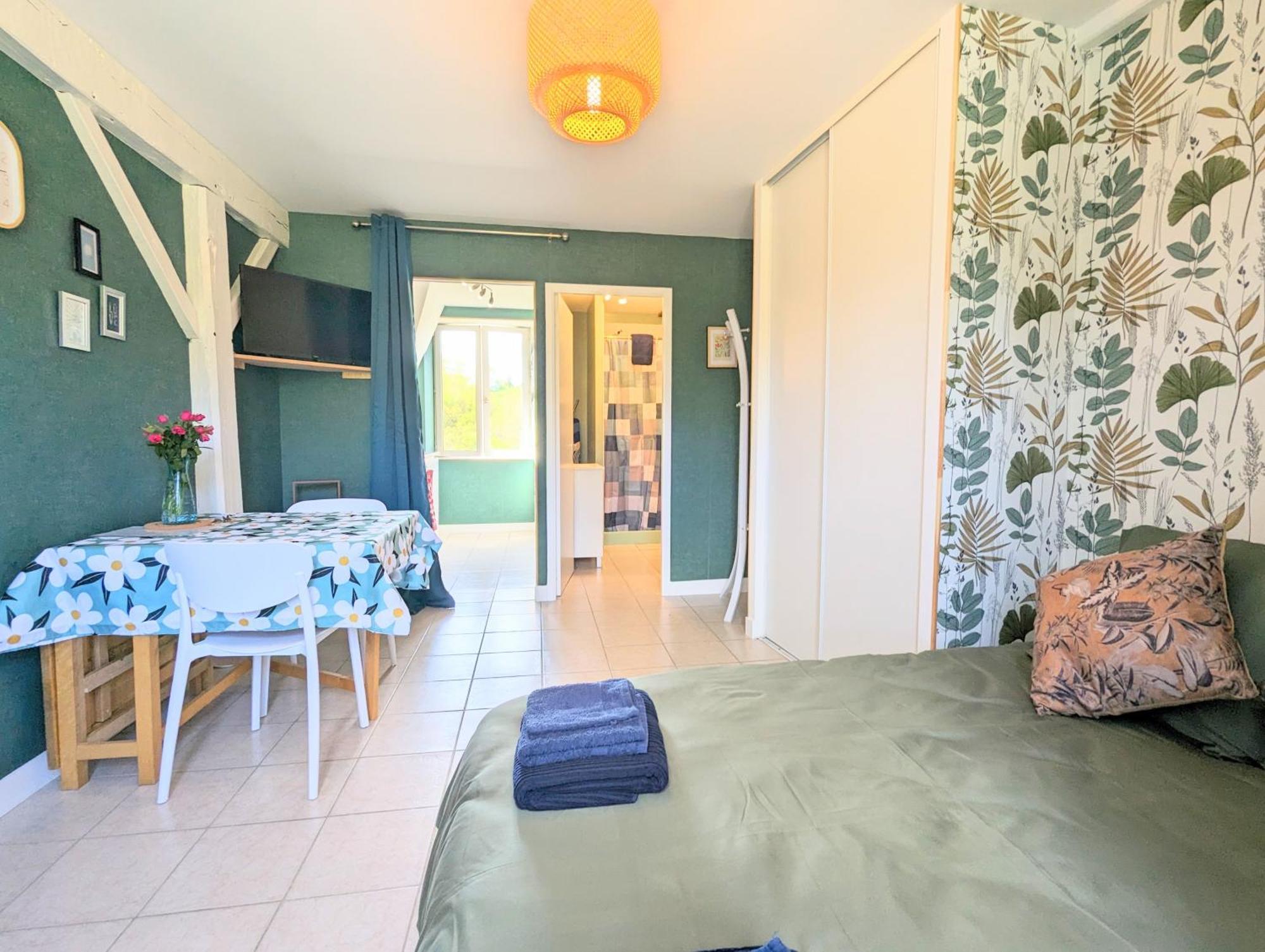 Studio Silhem Saint-Germain-les-Belles Exteriör bild