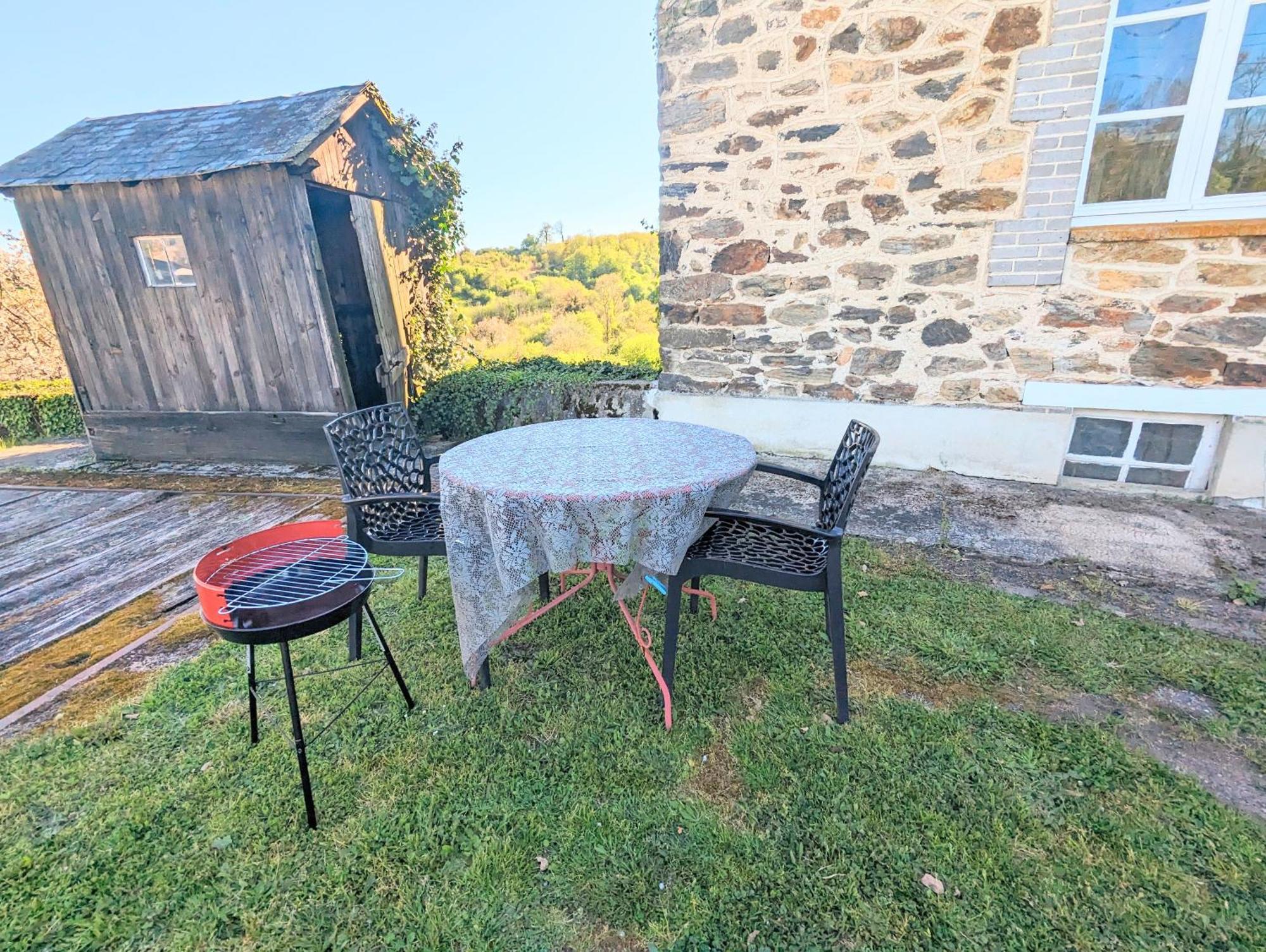 Studio Silhem Saint-Germain-les-Belles Exteriör bild